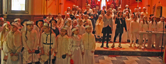 Koncert kolęd i pastorałek w Sanktuarium Matki Boskiej Skalmierzyckiej Koncert kolęd i pastorałek w Sanktuarium Matki Boskiej Skalmierzyckiej
