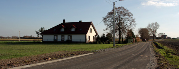Nowa droga w Gałązkach Wielkich Nowa droga w Gałązkach Wielkich
