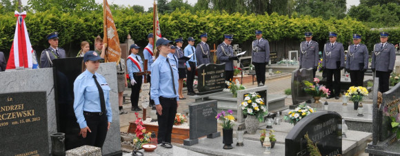 Uroczysta zbiórka przed grobem Jana Stachelskiego
